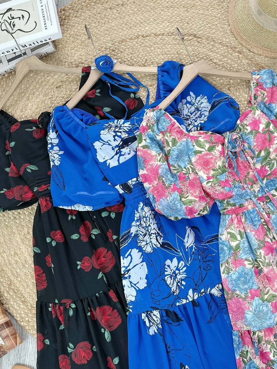 Đầm Maxi Hoa Eo Xếp Ly Tay Bí Dáng Dài Xòe Chất Voan Hàn Đi Biển Đi Tiệc MIMIX - FH4
