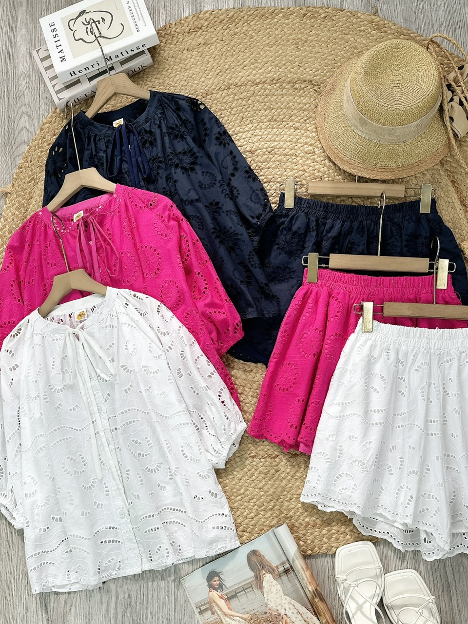 Set Short Nữ Áo Boi Thêu Mix Nơ Và Quần Dáng Ngắn Chất Boi Thêu Dày Đi Dạo Phố MIMIX - FI5