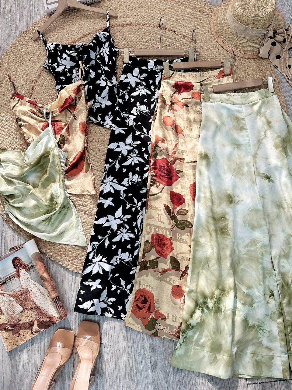 Set Bộ Áo Cổ Đổ Áo 2 Dây Vạt Chéo Mix Quần Dáng Suông Dài Họa Tiết Chất Satin Lạnh Đi Tiệc MIMIX - FK1