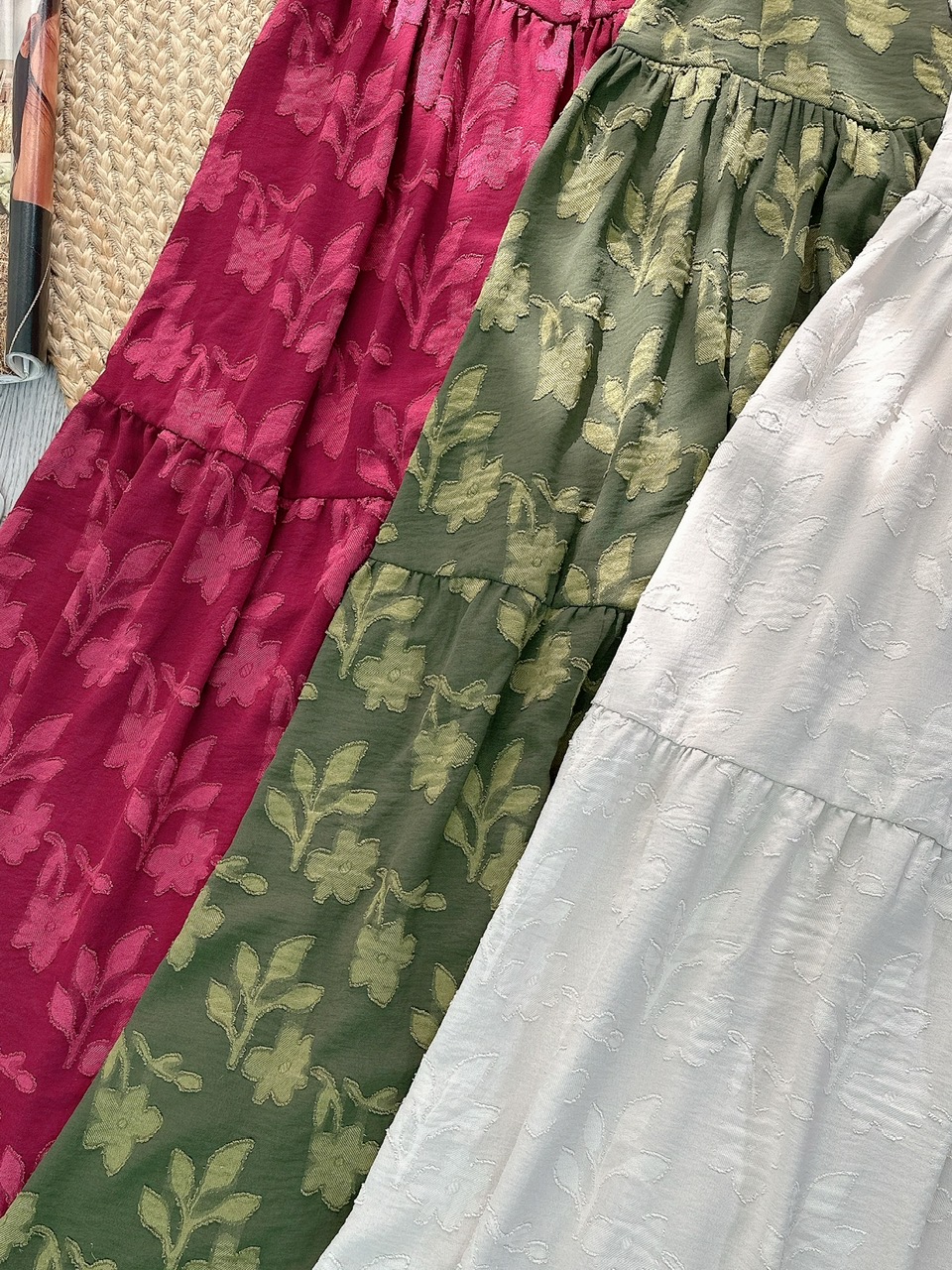 Đầm Midi Hoa Nhún Ngực Dáng Dài Chất Tằm Thun Dệt 3D Đi Biển MIMIX - FK2