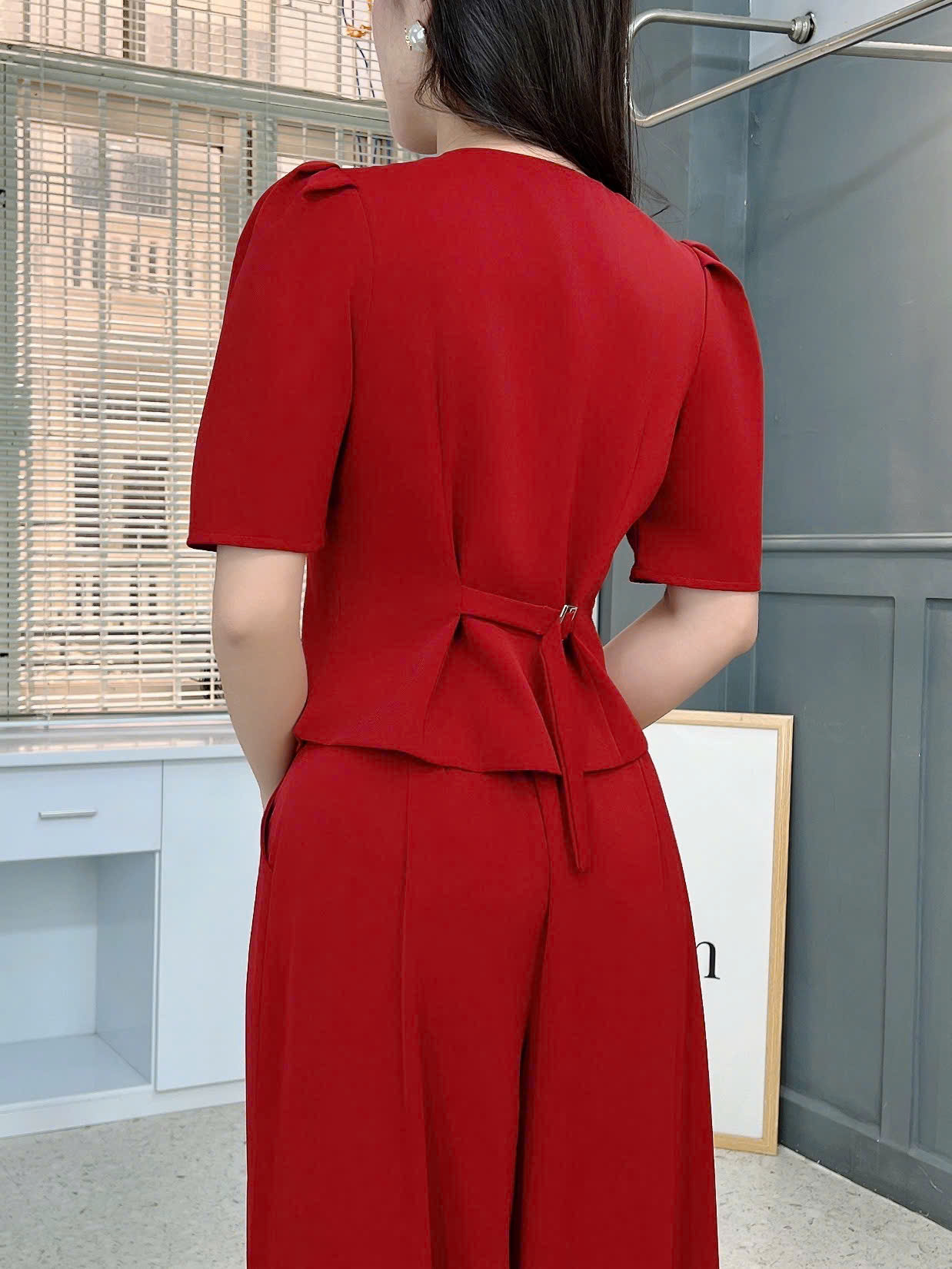 Set Vest Nữ Áo Cổ Tròn Tay Ngắn Nút Đính Hoa Hồng Mix Quần Xếp Ly Dáng Dài MIMIX - FK8