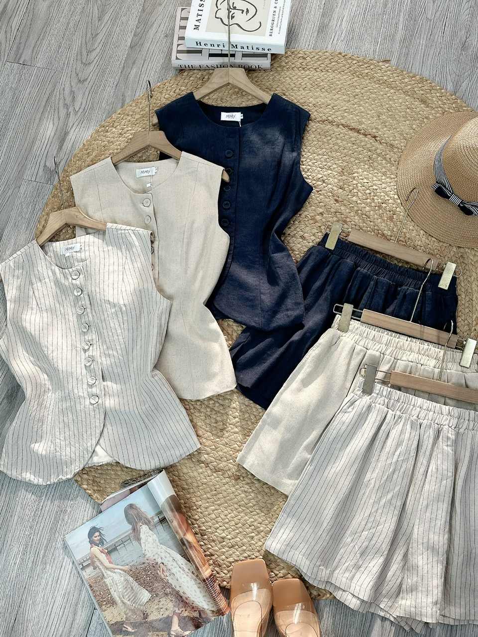 Set Short Nữ Trơn Áo Gile Cổ Tròn Nút Bọc Mix Quần Dáng Ngắn Chất Linen Đi Dạo Phố MIMIX - FL2