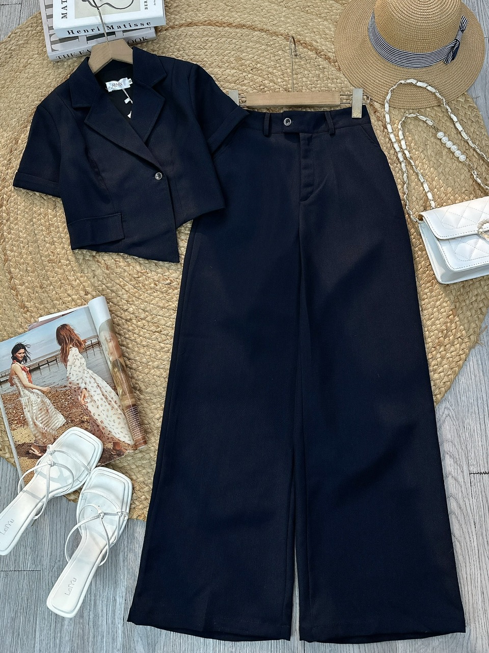 Set Bộ Nữ Áo Croptop Cổ Vest Tà Lệch Mix Quần Dáng Dài Chất Cát Hàn Công Sở MIMIX - FL3