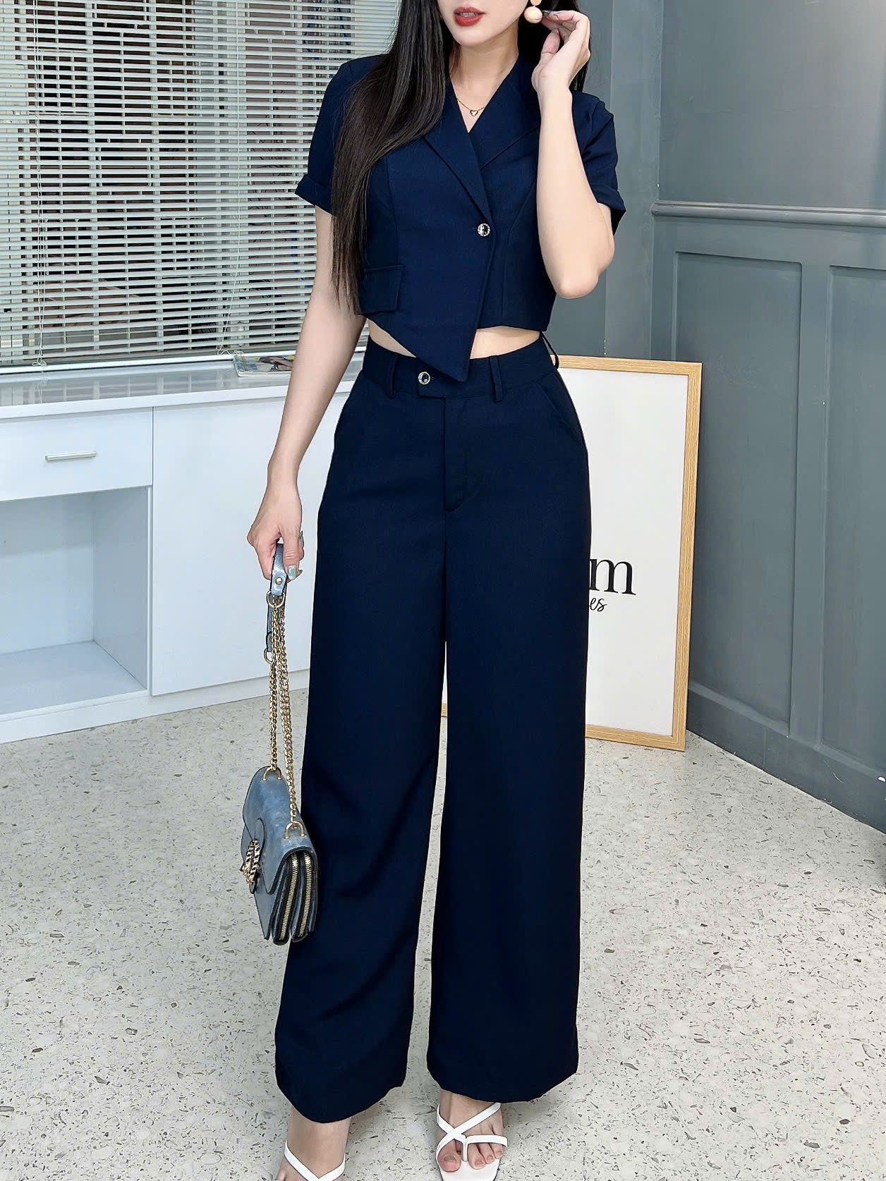 Set Bộ Nữ Áo Croptop Cổ Vest Tà Lệch Mix Quần Dáng Dài Chất Cát Hàn Công Sở MIMIX - FL3