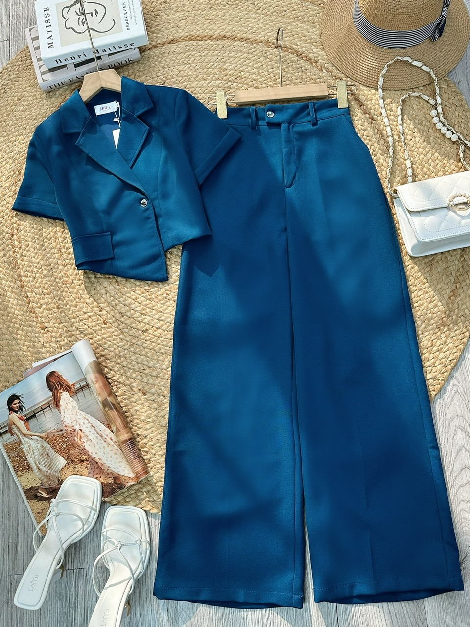 Set Bộ Nữ Áo Croptop Cổ Vest Tà Lệch Mix Quần Dáng Dài Chất Cát Hàn Công Sở MIMIX - FL3