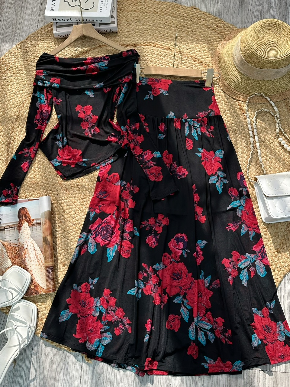 Set Váy Nữ Áo Thun Trễ Vai Tay Dài Kèm Chân Váy Dáng Dài Xòe Đi Biển MIMIX - FL8