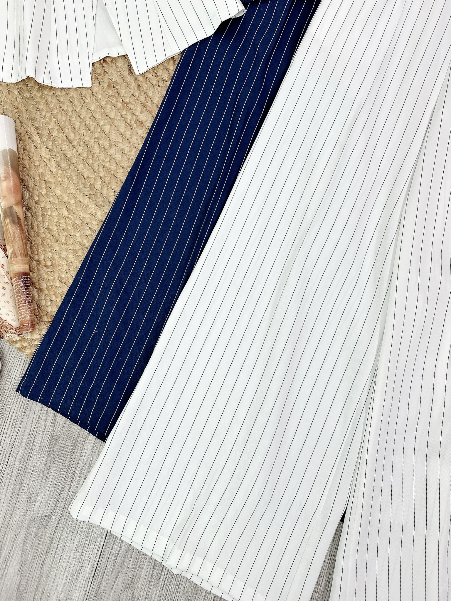 Set Bộ Vest Áo Cổ Tròn Phối Nút Kim Loại Cài Xéo Mix Quần Dài Chất Chéo Hàn Kẻ Sọc Công Sở MIMIX - FM2