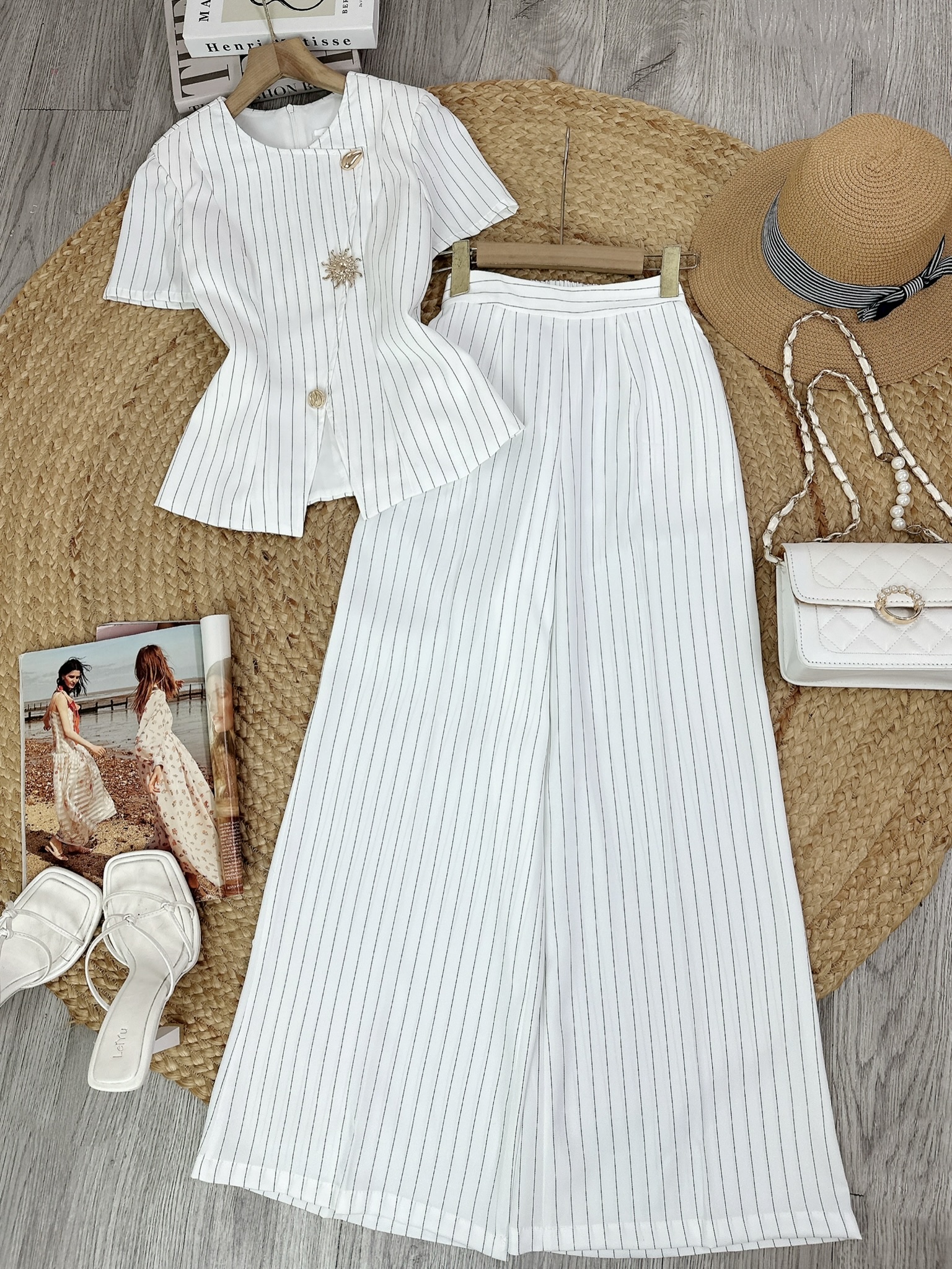 Set Bộ Vest Áo Cổ Tròn Phối Nút Kim Loại Cài Xéo Mix Quần Dài Chất Chéo Hàn Kẻ Sọc Công Sở MIMIX - FM2