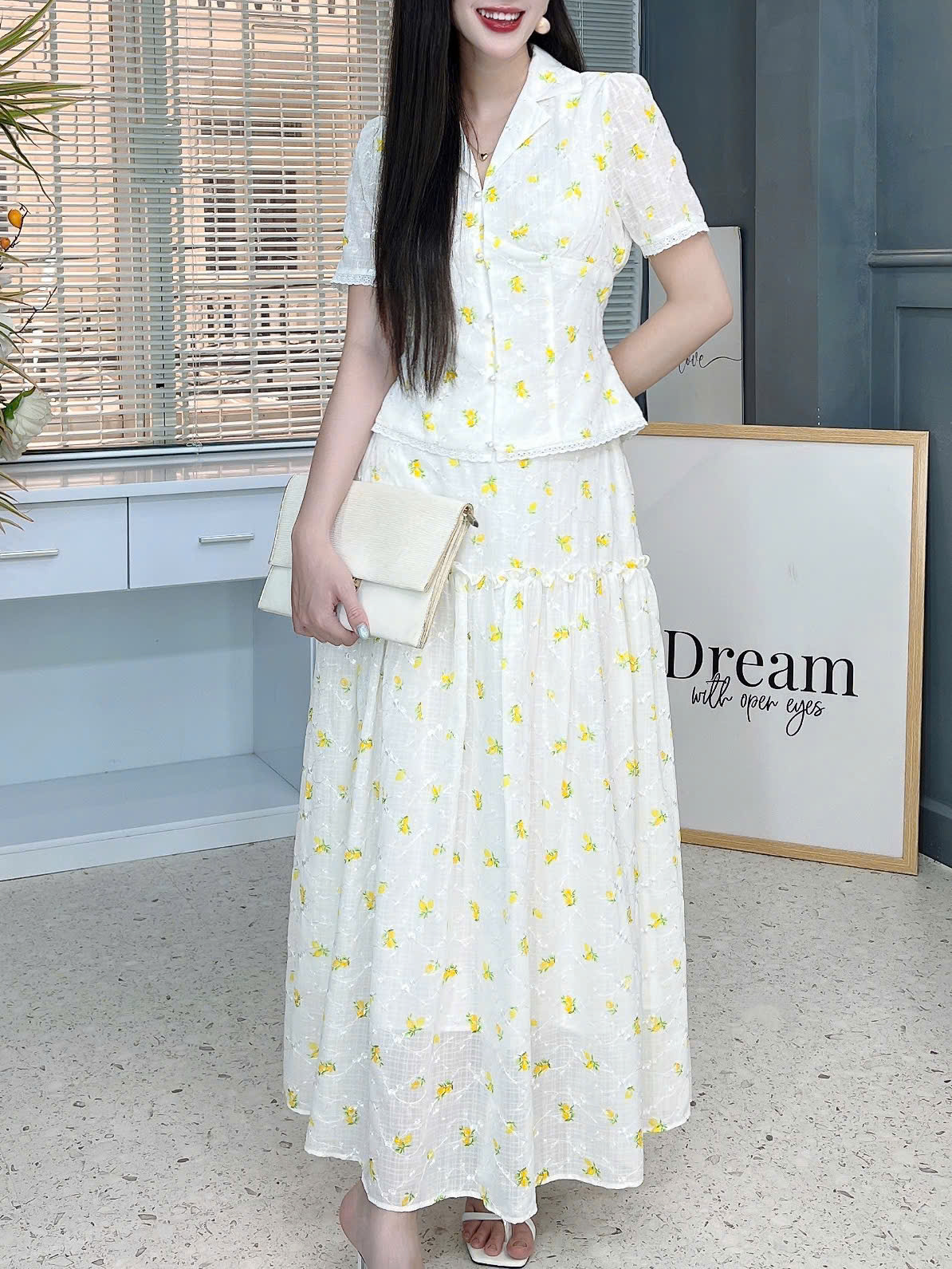 Set Váy Nữ Áo Cổ Vest Viền Ren Mix Chân Váy Trơn Chất Liệu Cotton Thêu Đi Biển MIMIX - FM5