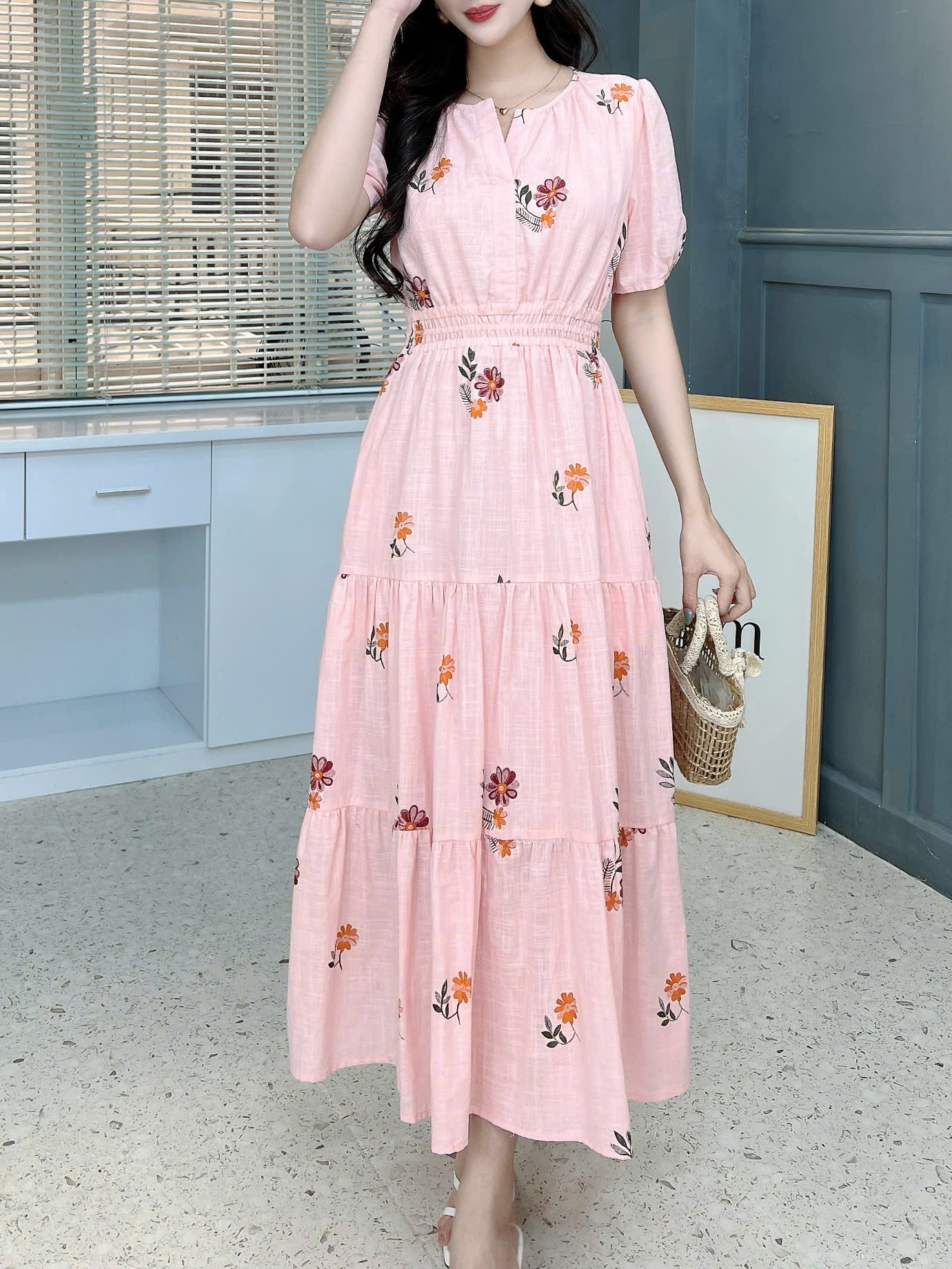 Đầm Maxi Nữ Cổ Tròn Bo Eo Chất Cotton Sước In Hoa Đi Biển MIMIX - FN0