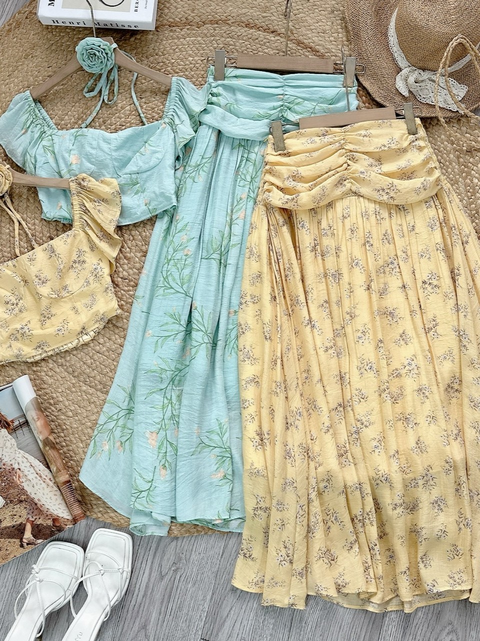 Set Váy Nữ Áo Croptop Tay Tiên Mix Chân Váy Nhún Eo Chất Tơ gân Đi Dạo Phố MIMIX - FF2