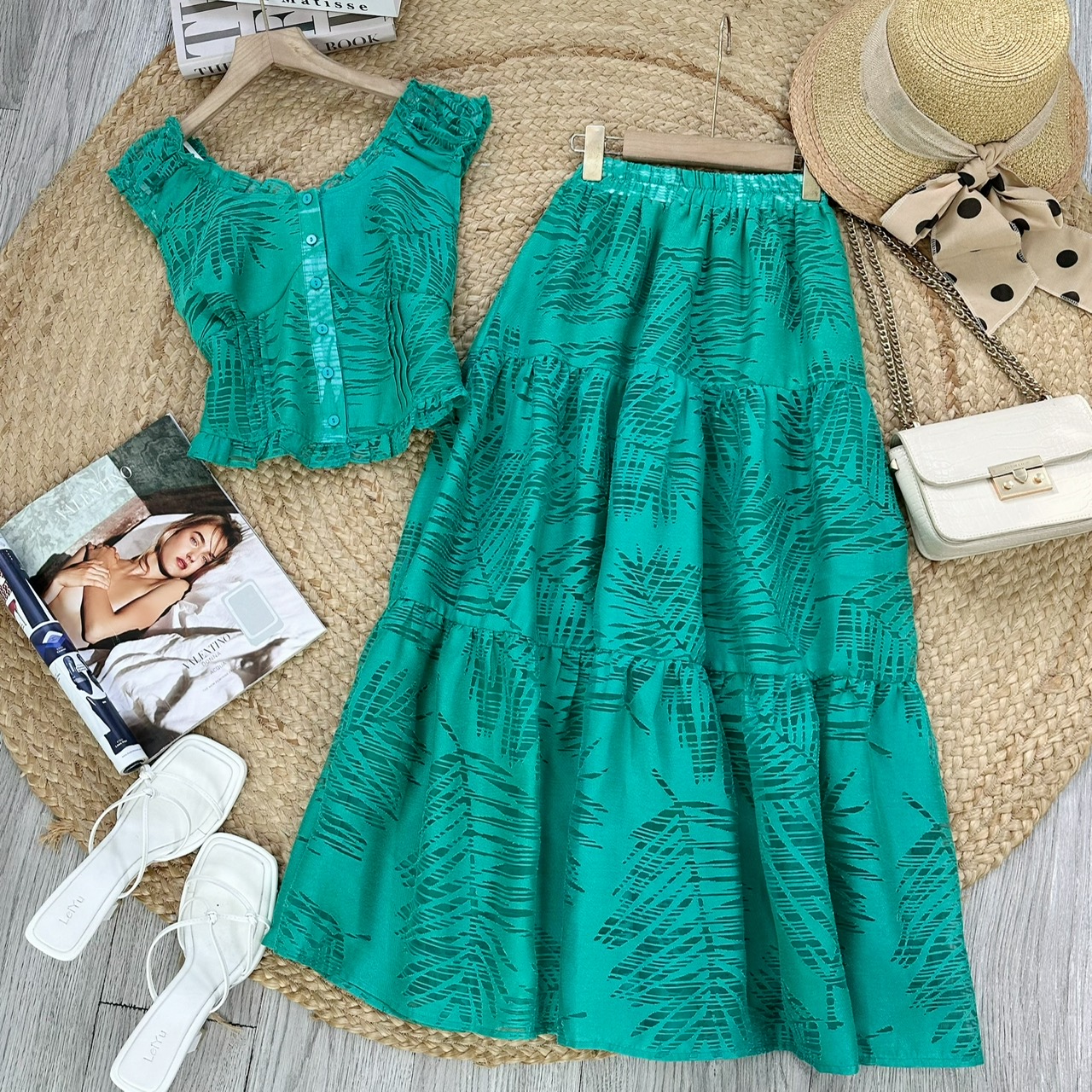 Set Váy Nữ Áo Lưng Bo Thun Mix Chân Váy Hoa Dáng Dài Chất Linen Ướt Đi Biển MIMIX - EW8