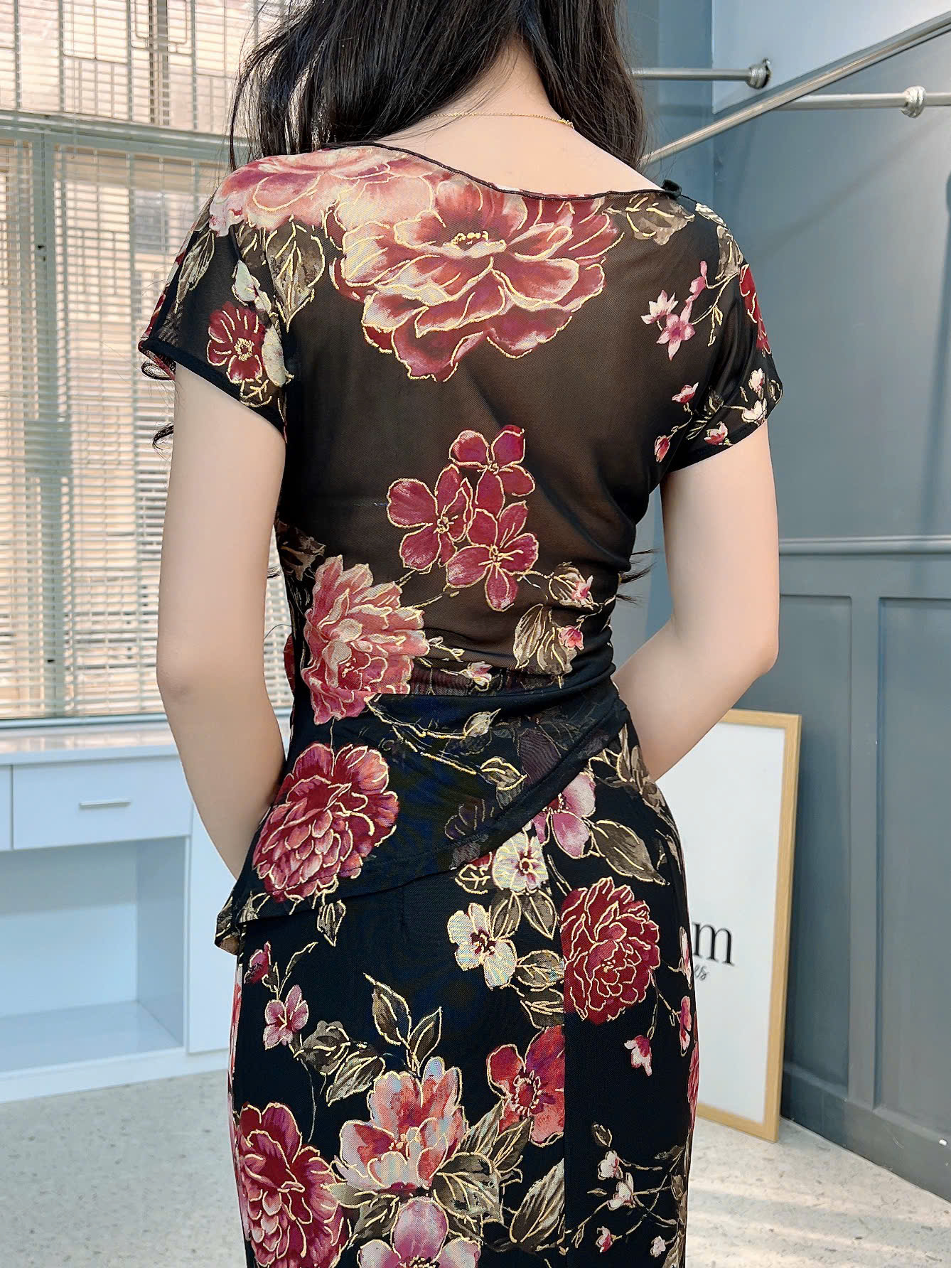 Set Bộ Váy Nữ Áo Tay Ngắn Mix Chân Váy Đuôi Cá Hoa Văn Nổi Bật Đi Tiệc MIMIX FN7