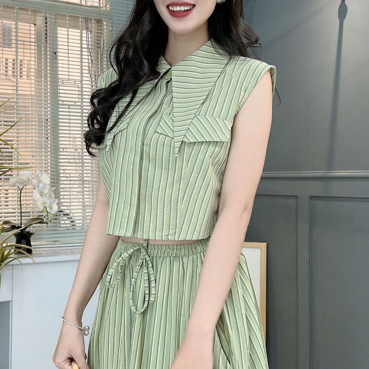 Set Bộ Váy Kẻ Sọc Áo Sơ Mi Cổ Nhọn Mix Chân Váy Dáng Dài Xòe Đi Dạo Phố MIMIX - FD2