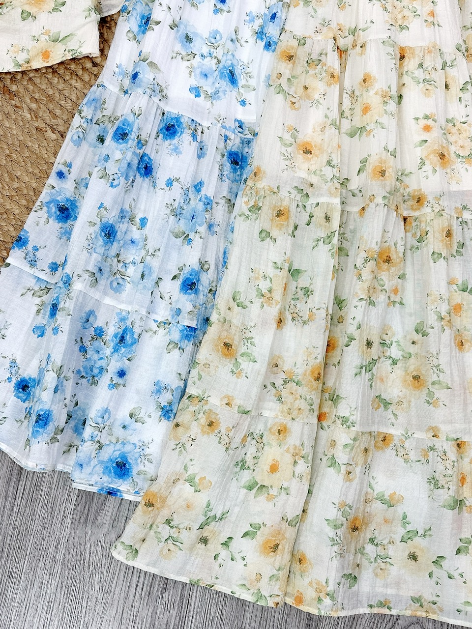 Set Bộ Áo Nhún Vai Bèo Và Chân Váy Xòe 4 Tầng Chất  Tơ Cotton In Hoa Đi Du Lịch MIMIX - FF7