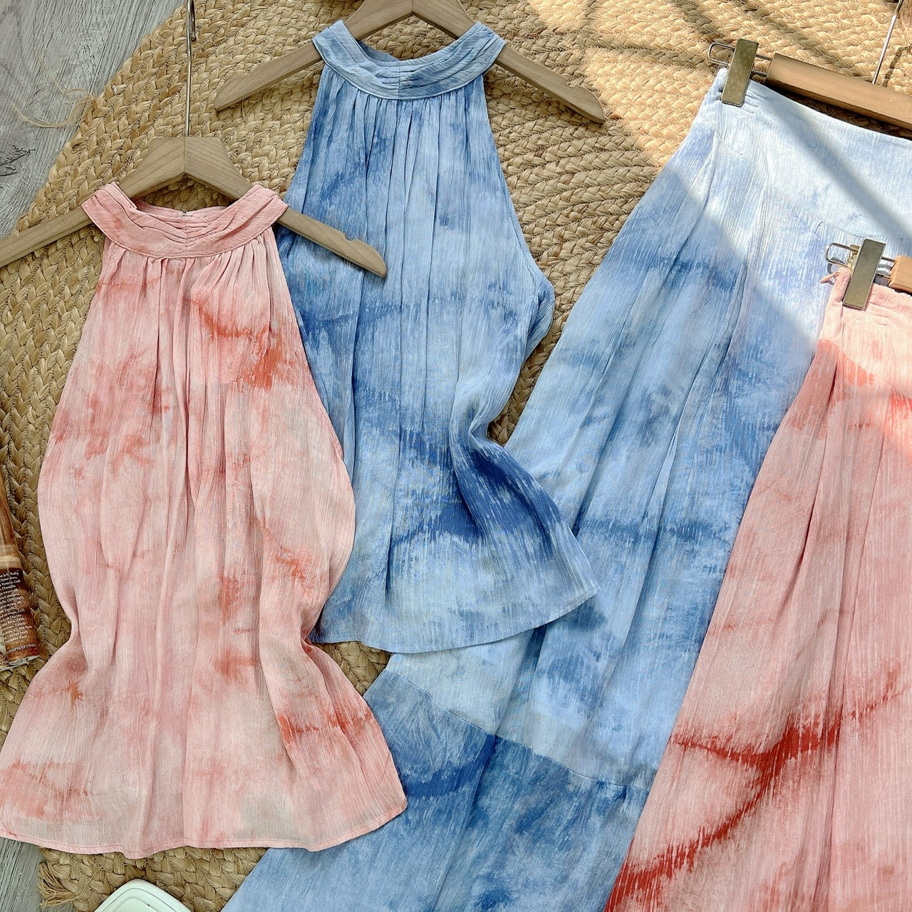 Set Bộ Váy Cổ Yếm Chất Tơ Linen Loang Dáng Dài Đi Biển MIMIX - FF4