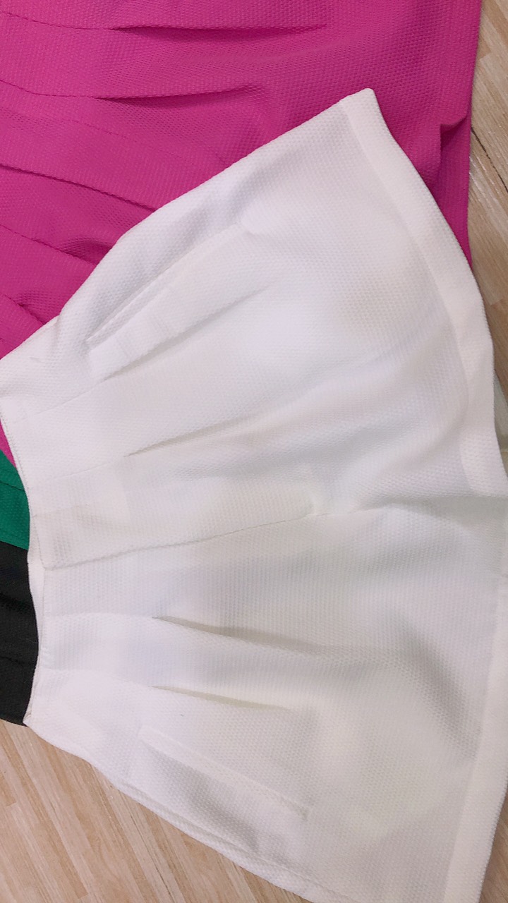 Quần Short Trơn Nữ Xếp Ly Trước Lưng Bản Chất Xốp Tổ Ông Đi Du Lịch MIMIX - CA8