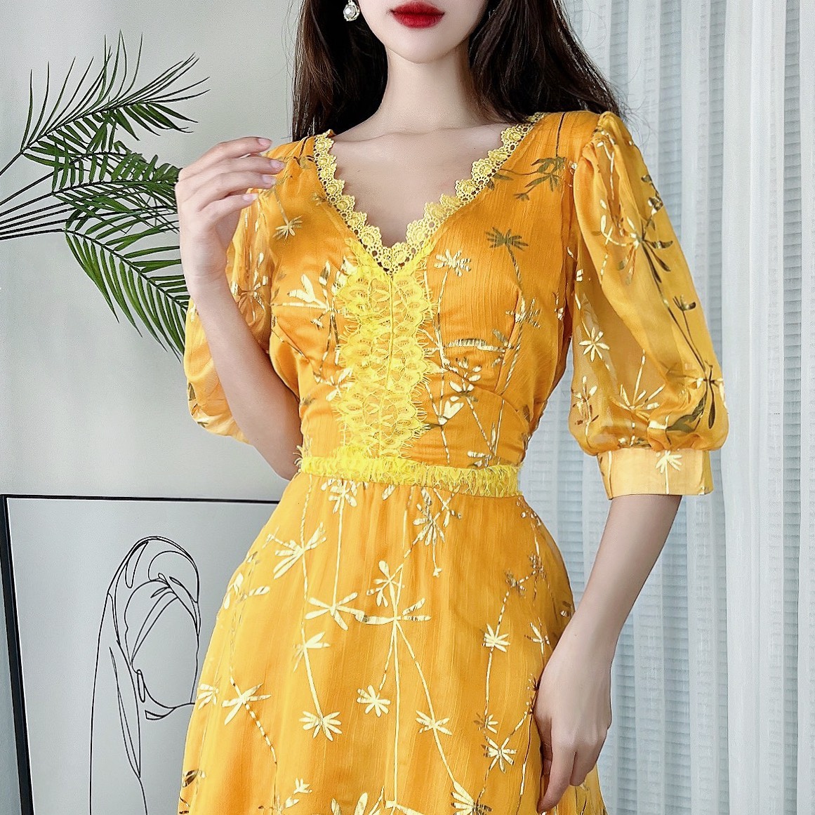 Đầm Maxi Hoa Cổ Phối Ren Ép Nhũ Tay Lửng Dáng Dài Chất Tơ Sọc Ép Nhũ Đi Tiệc MIMIX - DC7