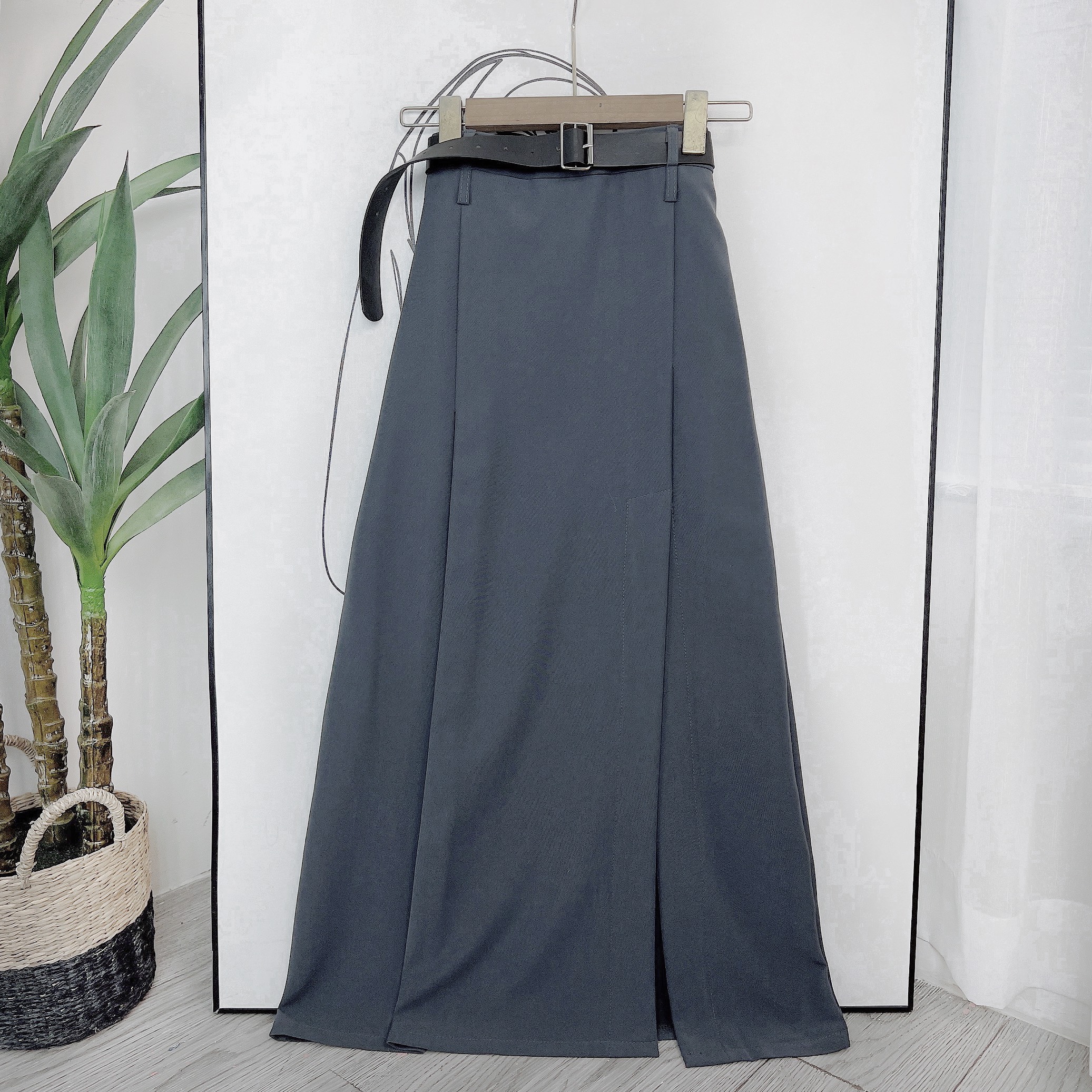 Chân Váy Nữ Form A Trơn Xẻ Tà Trước Tặng Kèm Thắt Lưng Chất Cotton Nhung Công Sở MIMIX - DI0