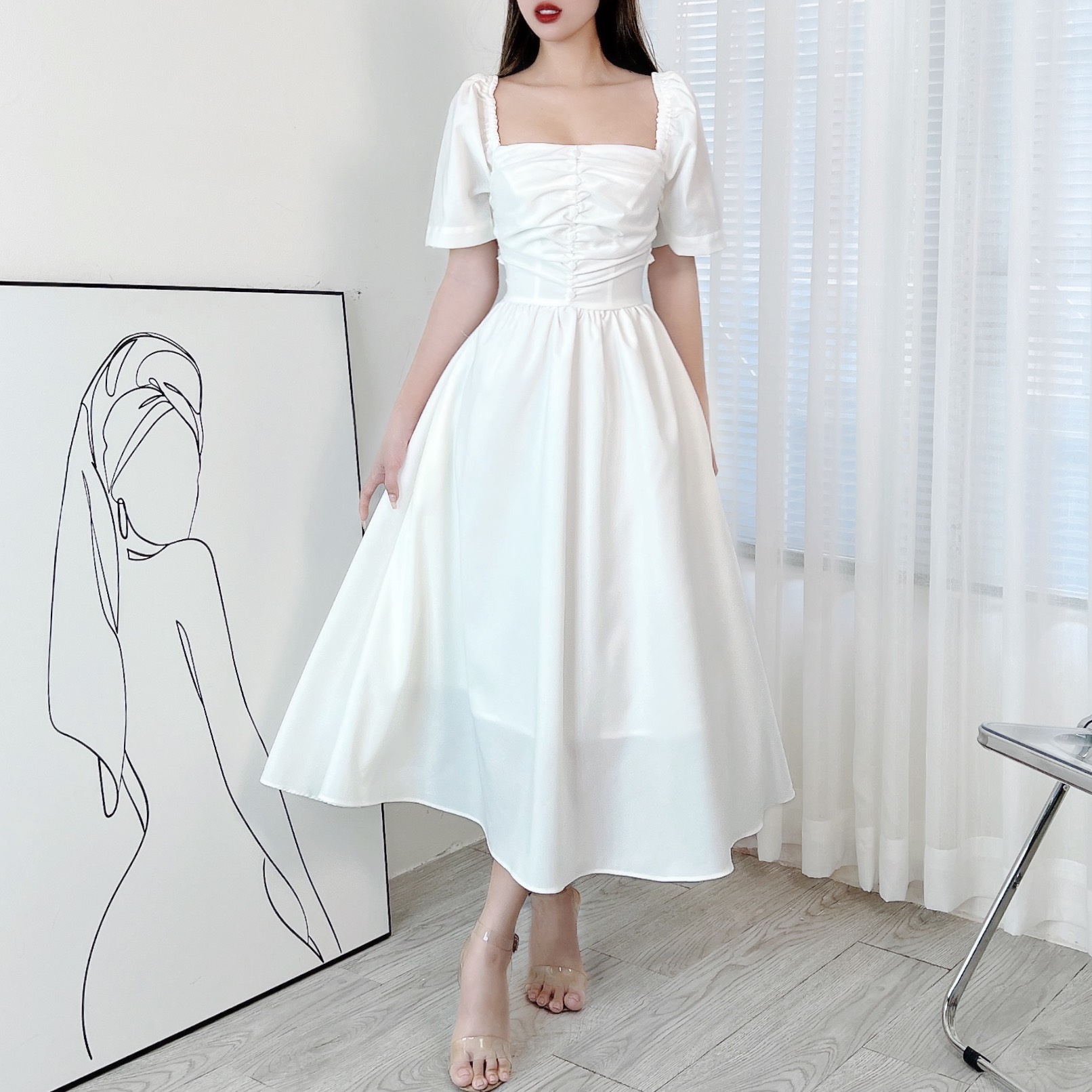 Đầm Midi Nữ Trơn Cổ Vuông Tay Ngắn Phối Nút Cut Out Lưng Chất Tuyết Nhung Đi Tiệc MIMIX - DQ4