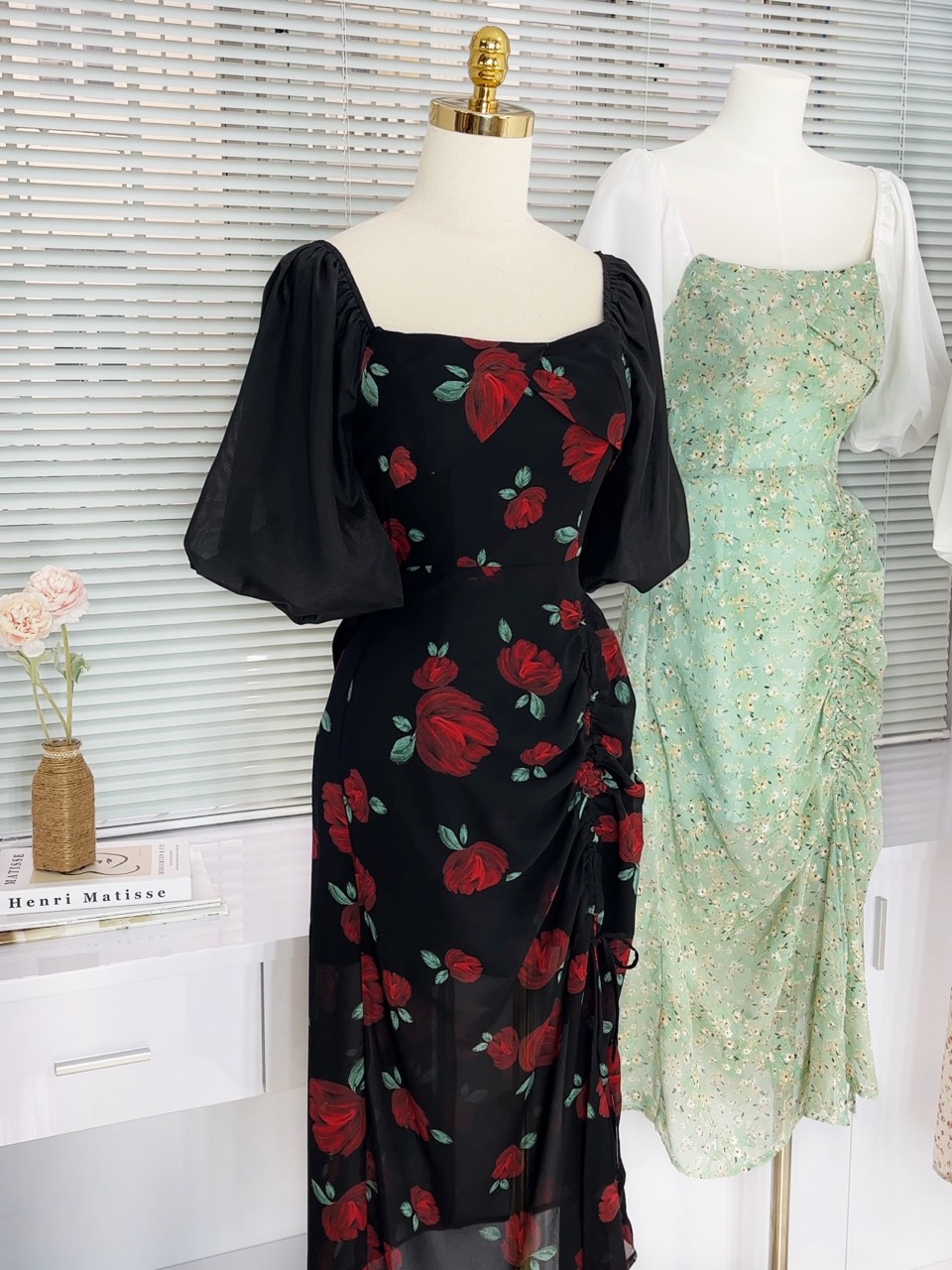 Đầm Midi Hoa Dây Rút Có Xẻ Cổ Vuông Phối Tay Tơ Chất Tơ Hàn Đi Biển Đi Tiệc MIMIX - DR4