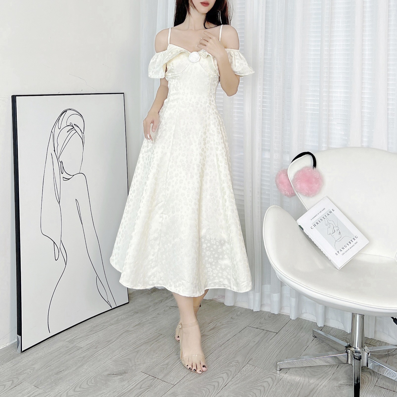 Đầm Midi Gấm 2D Bèo Vai Hoa Ngực Chất Gấm In Hoa QC Đi Tiệc MIMIX - DW0