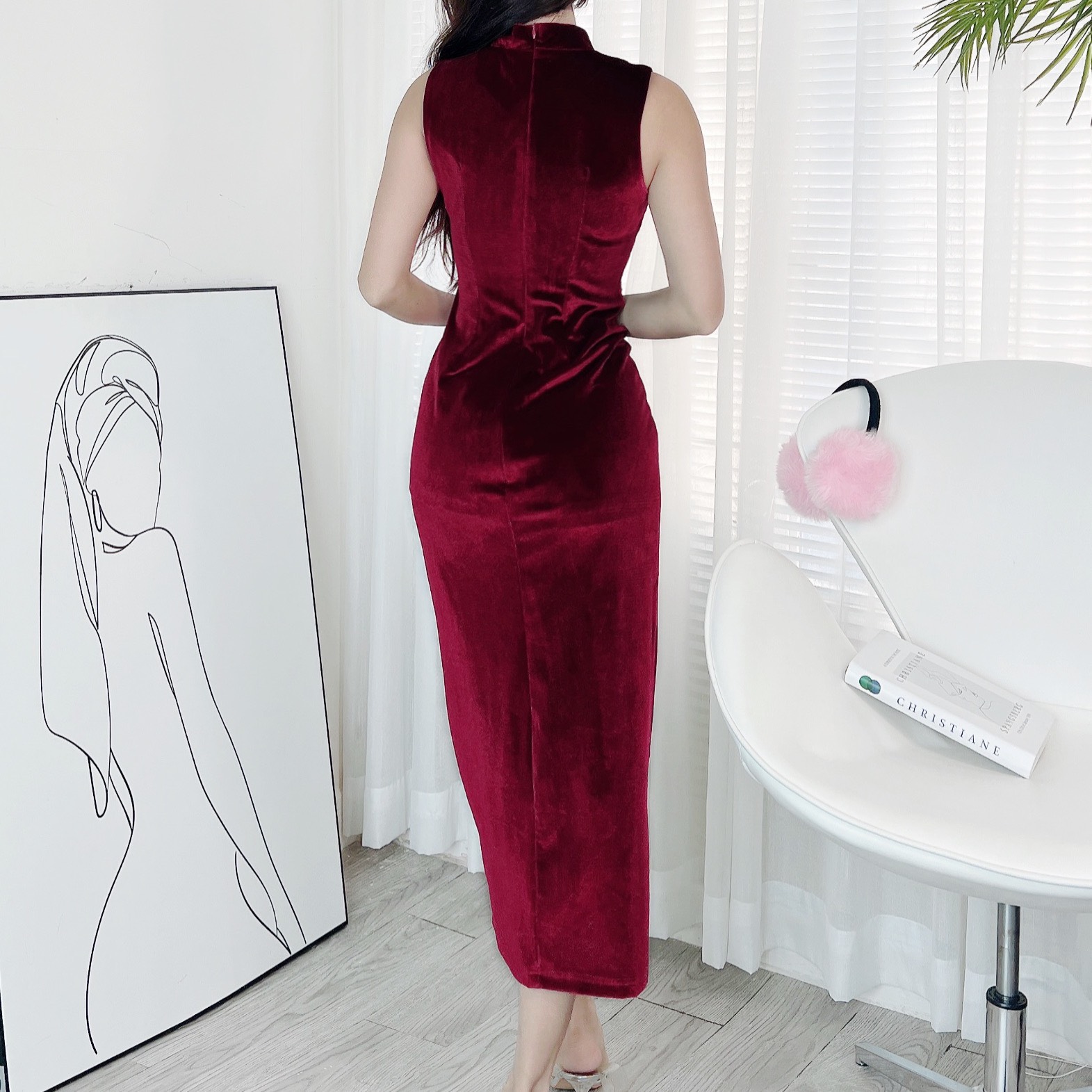 Đầm Body Nhung Nữ Thêu Phối Xẻ Tà 2 Màu Trơn Nhung Thun Thêu Đi Tiệc MIMIX - DZ1