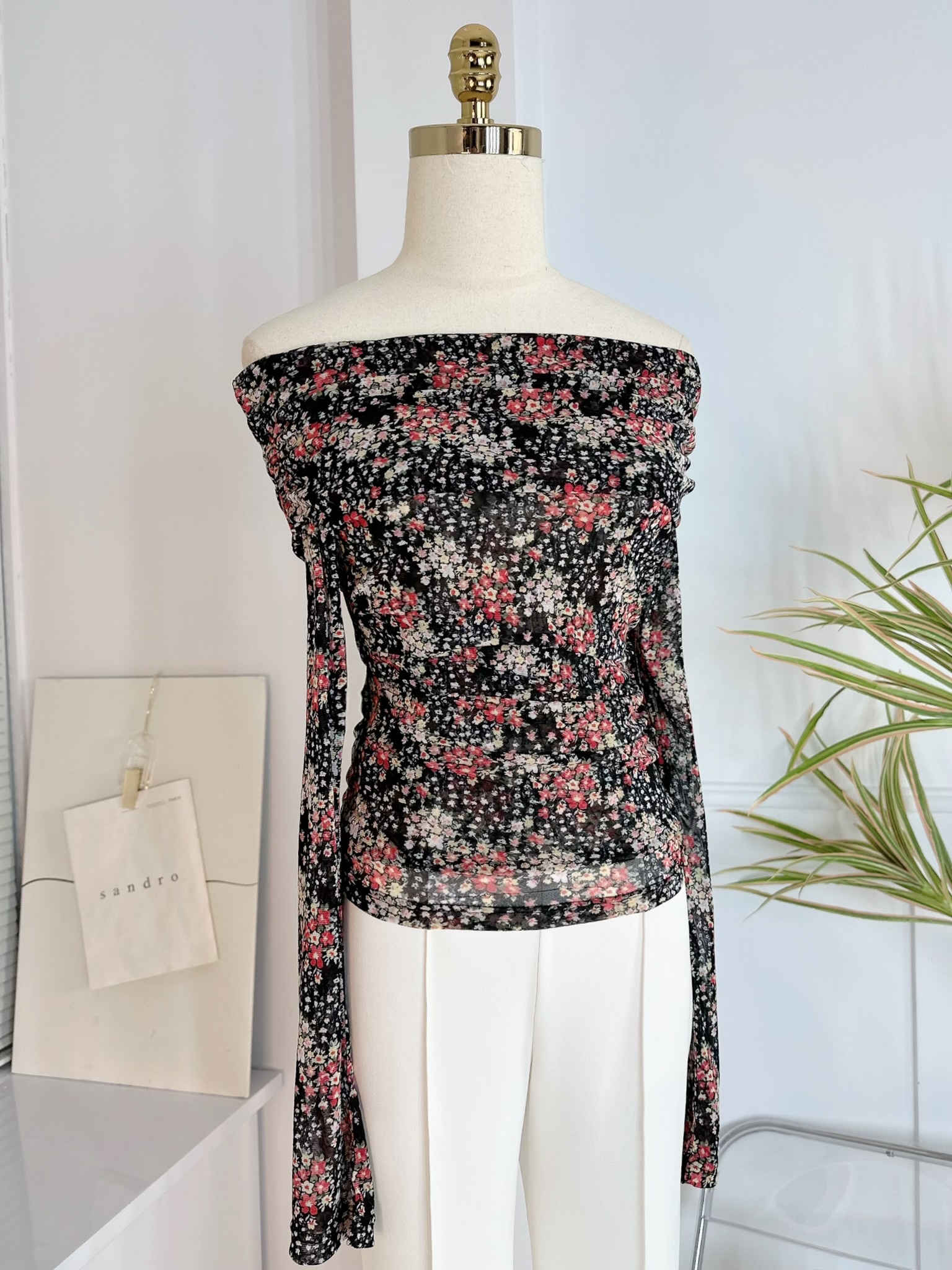 Áo Kiểu Nữ Hoa Tay Dài Trễ Vai Chất Thun Lưới In Hoa Đi Dạo Phố MIMIX - EB1