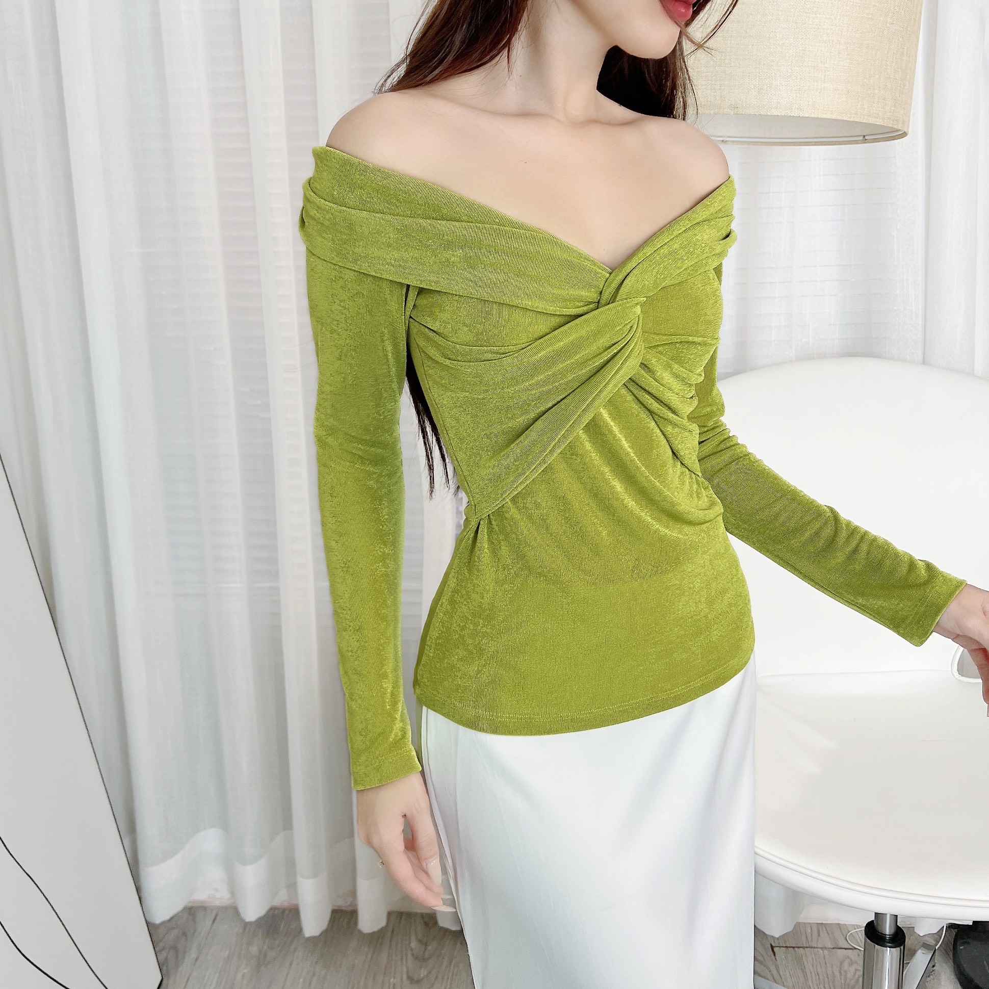 Áo Kiểu Nữ Trơn Xoắn Trước Tay Dài Chất Thun Nhũ Đi Làm Đi Tiệc MIMIX - DR5
