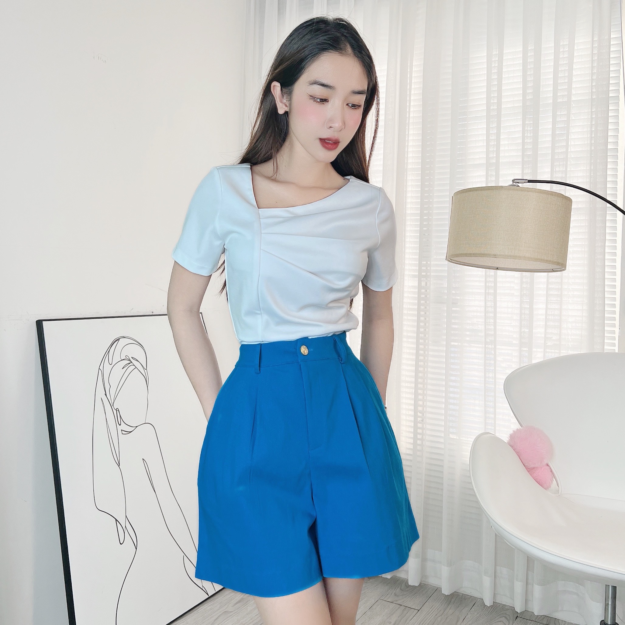 Quần Short Nữ Trơn Phối Xếp Ly Trước Chất Kaki Có Đĩa 3 Chất Kaki MIMIX - EF1