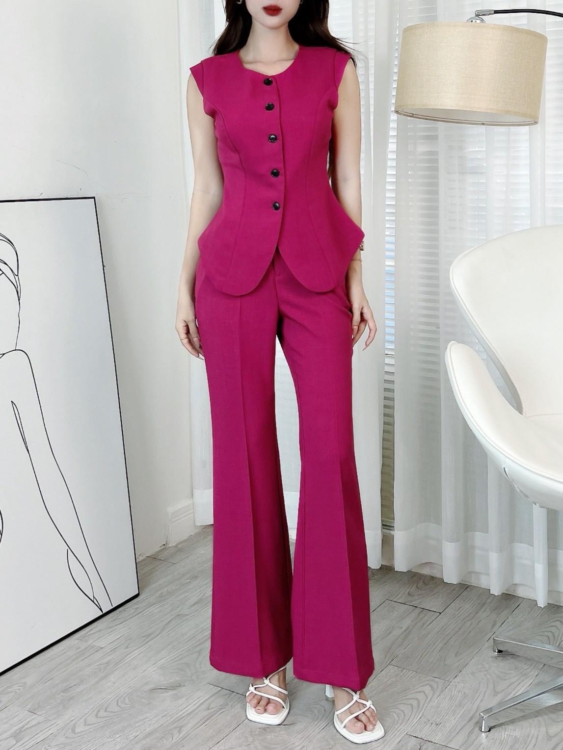 Set Gile Trơn Nữ Áo Cổ Tròn Vạt Bầu Phối Nút Và Quần Ống Loe Dáng Dài Chất Chéo MIMIX - EI5