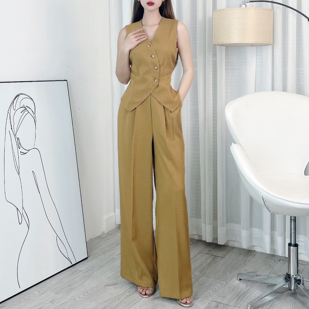 Set Bộ Gile Áo Cổ V Vạt Nhọn Phối Nút Lệch Kèm Quần Suông Dáng Dài Chất Chéo Hàn MIMIX - EJ2