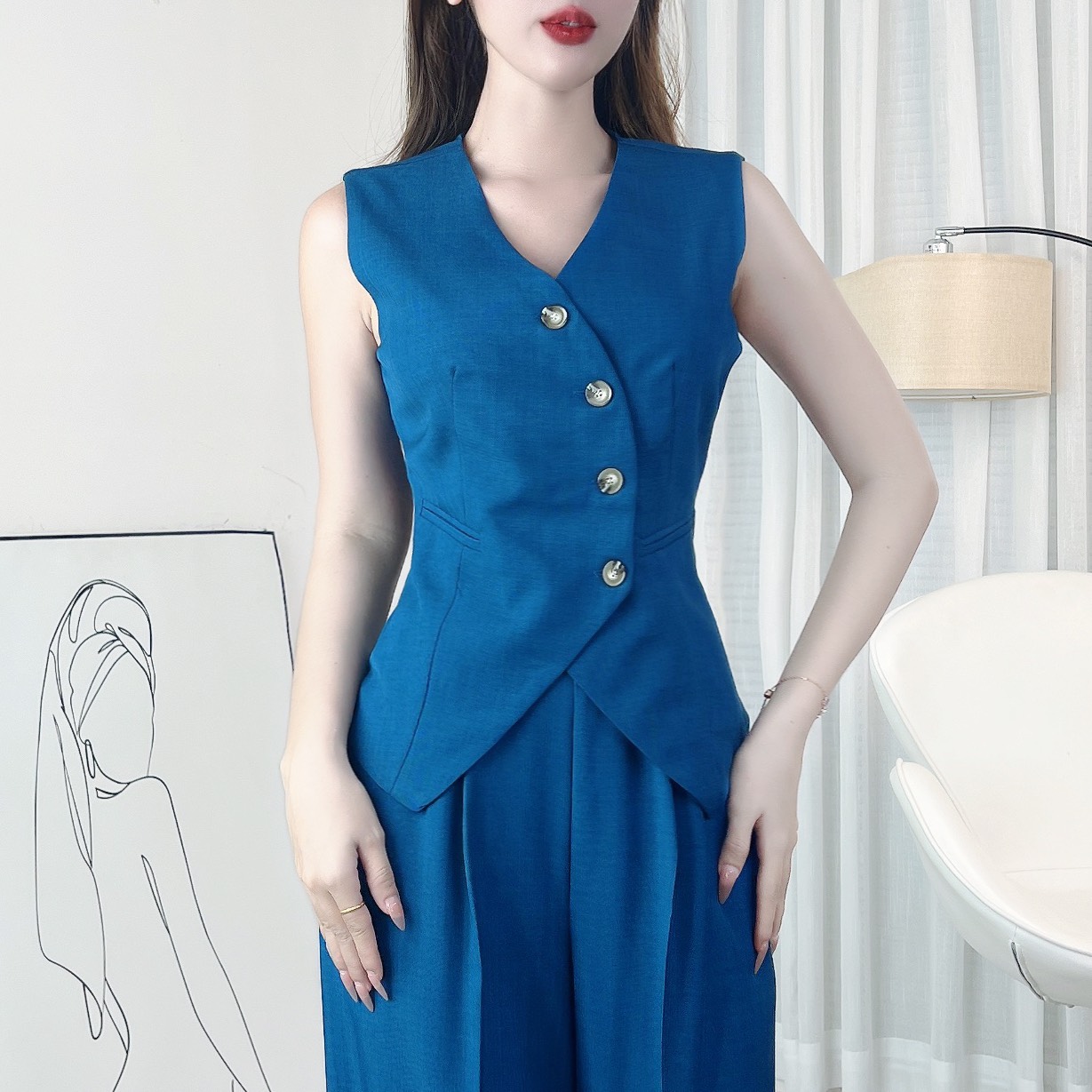 Set Bộ Gile Áo Cổ V Vạt Nhọn Phối Nút Lệch Kèm Quần Suông Dáng Dài Chất Chéo Hàn MIMIX - EJ2