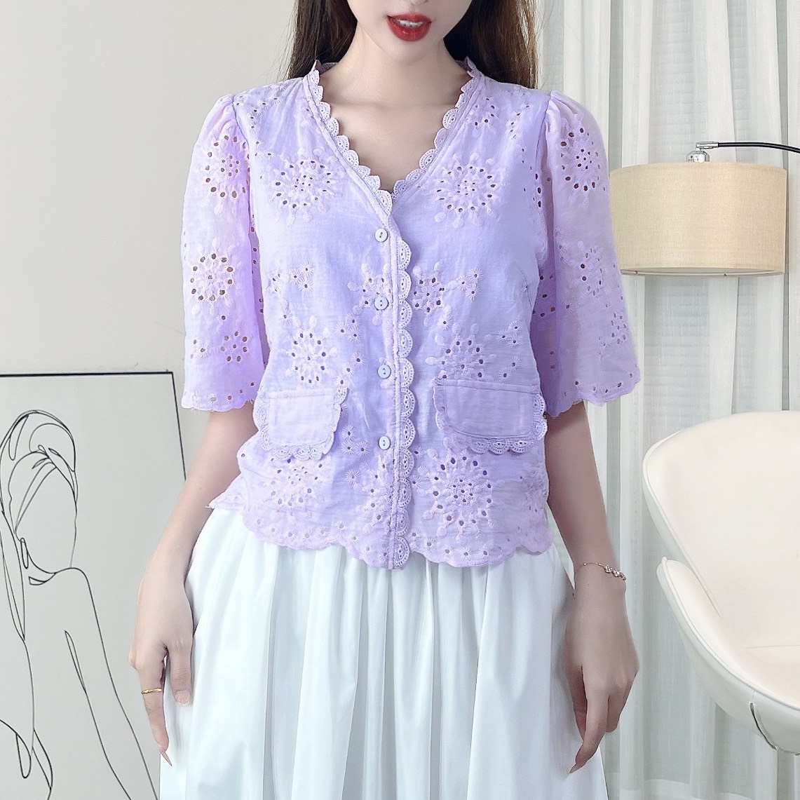 Áo Boi Thêu Dáng Baby Doll Cổ V Tay Ngắn Viền Ren Phối Túi Đi Biển Đi Dạo MIMIX - EJ3