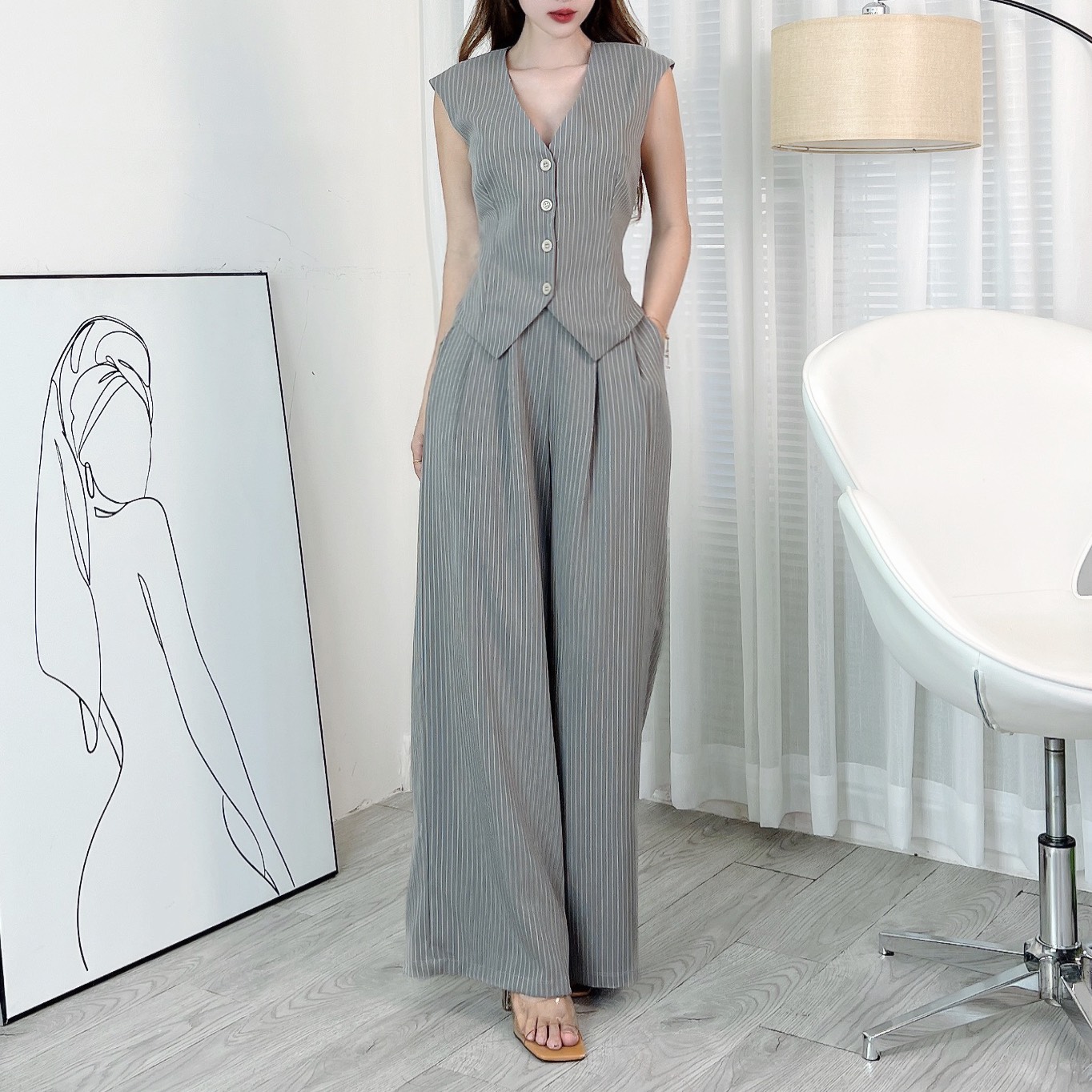 Set Bộ Áo Gile Cổ V Tà Nhọn Kèm Quần Dáng Suông Chất Linen Lụa Sọc Đi Tiệc MIMIX - EJ5