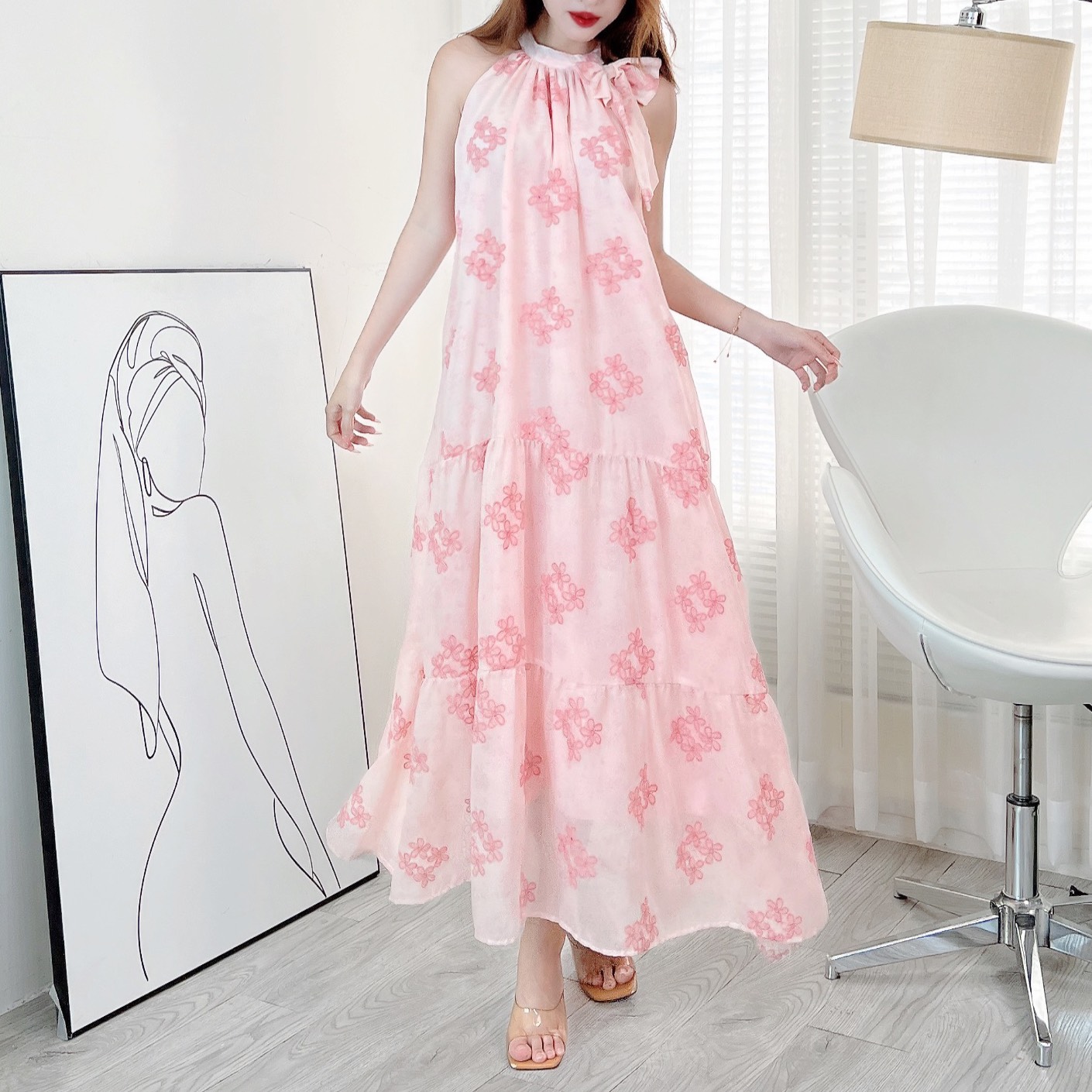 Đầm Maxi Yếm Nữ Thêu Hoa Chất Tơ Lụa Thêu Hoa 3D Đi Biển Đi Tiệc MIMIX - EM0