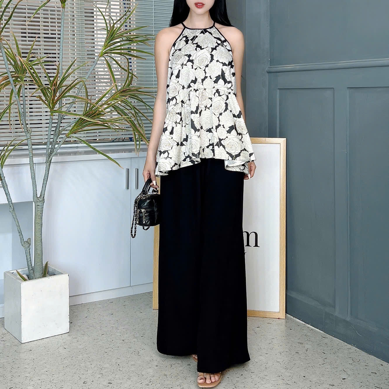 Set Bộ Nữ Áo Yếm Hoa Hồng Mix Quần Dáng Dài Trơn Đi Dạo Phố MIMIX - EX1