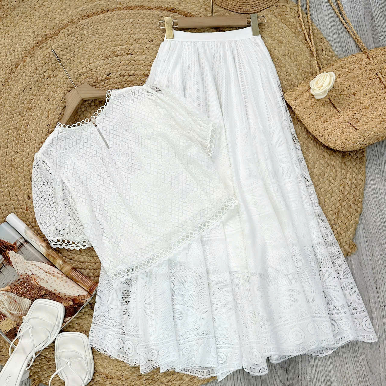 Set Váy Nữ Áo Viền Ren Mix Chân Váy Dáng Dài Xòe Chất Ren Đi Làm Đi Tiệc MIMIX - EZ0