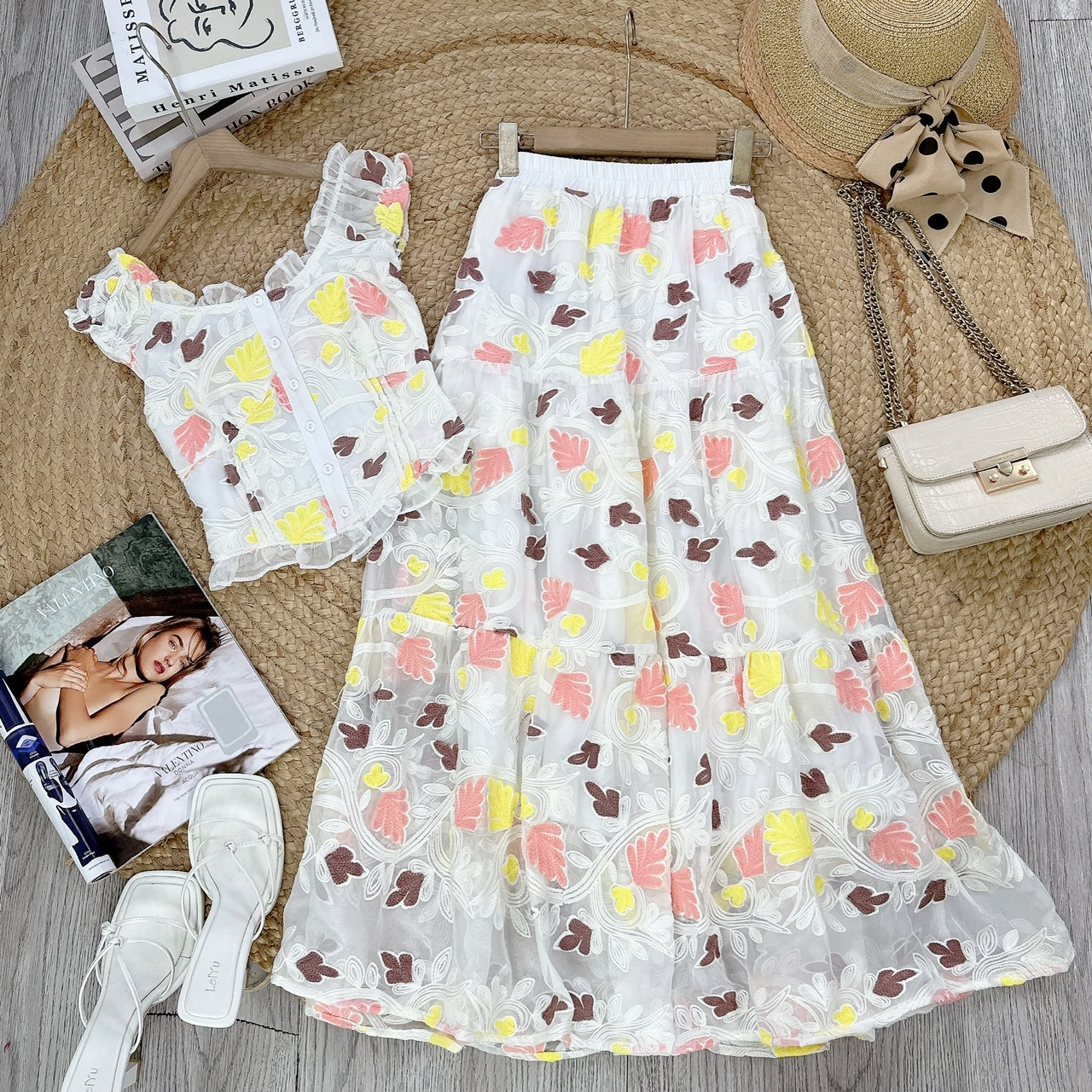 Set Váy Nữ Áo Lưng Bo Thun Mix Chân Váy Hoa Dáng Dài Chất Linen Ướt Đi Biển MIMIX - EW8