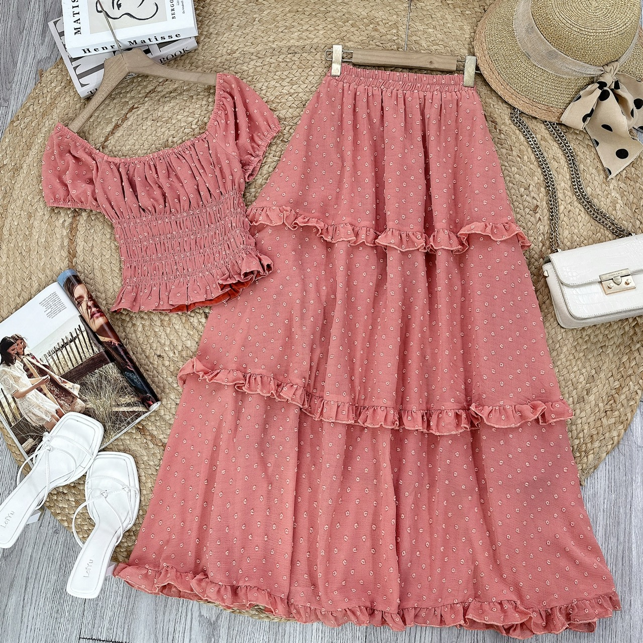 Set Váy Nữ Áo Smocking Mix Chân Váy Tầng Dáng Dài Xòe Chất Tơ Bông Tuyết Đi Biển MIMIX - EZ4