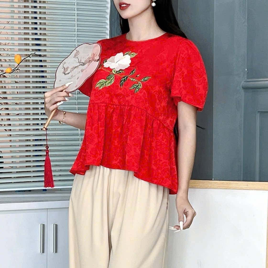 Set Bộ Nữ Áo Lụa Thêu Hoa Mix Quần Trơn Dáng Dài Đi Dạo Phố MIMIX - EY7