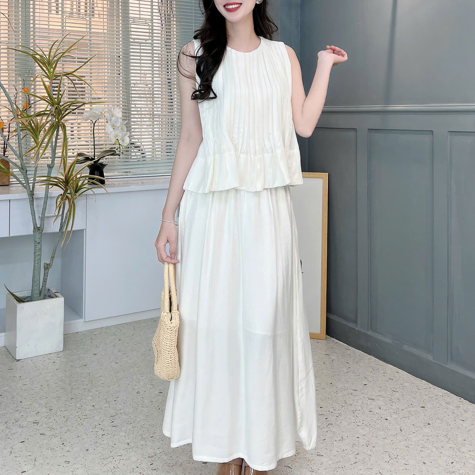 Set Bộ Váy Dáng Dài Trơn Và Áo Xếp Ly Chất Lụa Xà Cừ Đi Du Lịch MIMIX - FE7