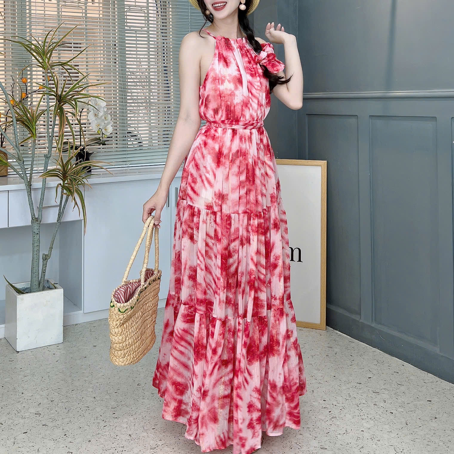 Váy Maxi Cổ Yếm Họa Tiết Dáng Dài Eo Bo Thun Chất Tơ IC Đi Du Lịch MIMIX - FD4