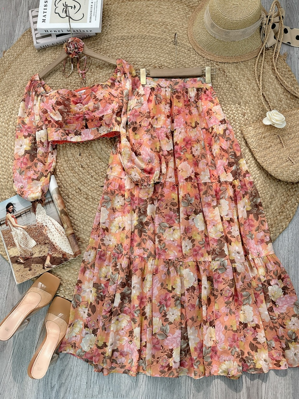 Set Bộ Váy Hoa Áo Croptop Tay Dài Mix Chân Váy Dáng Dài Chất Tơ Đi Du Lịch MIMIX - FD3