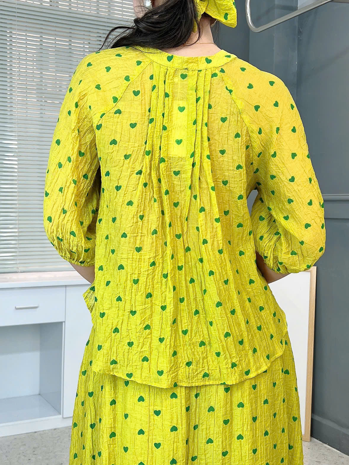 Set Váy Nữ Áo Tay Bo Rút Phối Nơ Và Chân Váy Dáng Dài Chất Tơ Dập In Hoa Đi Tiệc MIMIX - FJ8