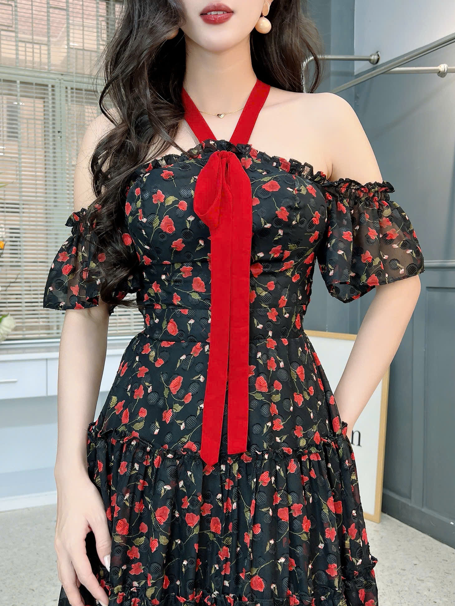 Đầm Maxi Hoa Thiết Kế Tầng Xòe Trễ Vai Cổ Yếm Nữ Đẹp MIMIX FN9