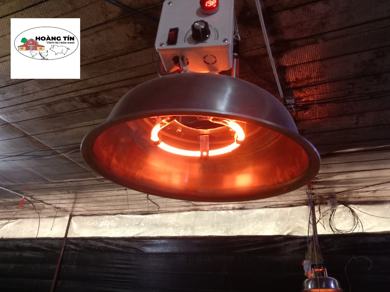 ĐÈN ÚM BẰNG ĐIỆN 1200 W