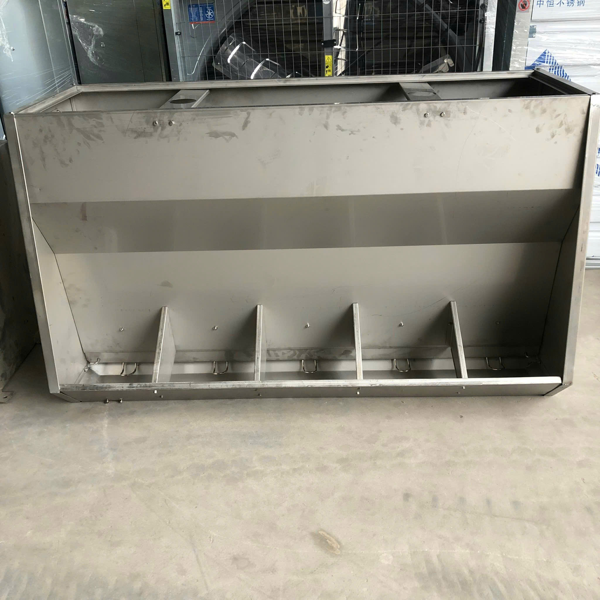 MÁNG ĂN CHO HEO DẠNG HỘP, MÁNG HỘP HEO THỊT