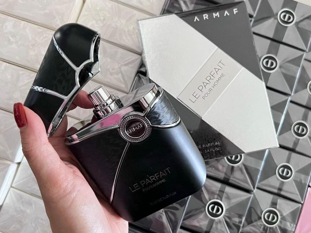 Nước hoa Nam Dubai Le parfait Pour Homme full box 100ML