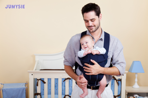 Mẹ có thể tự do làm việc với địu 4 tư thế